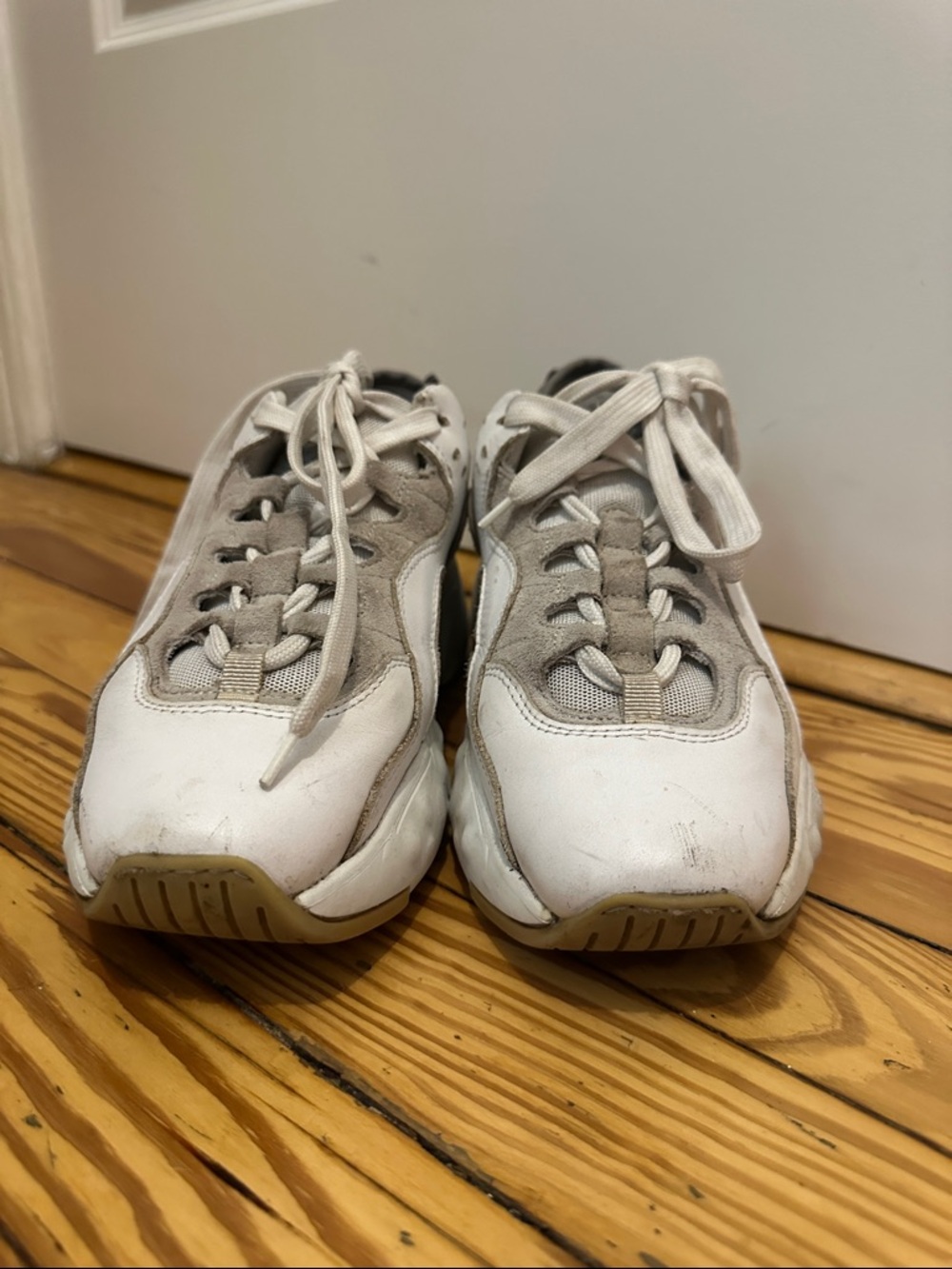 Acne white and light gray leather sneakers - Picture 2 of 7